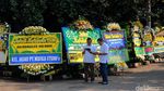 Duka Para Sahabat Mike Mohede di Rumah Duka