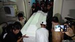 Para Pelayat Penuhi Rumah Mike Mohede