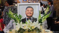 Jenazah Mike disemayamkan di kawasan Bintaro, Tangerang Selatan. Hanif Hawari/detikHOT.