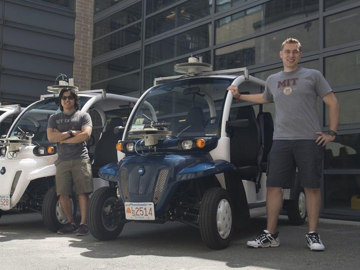 Mahasiswa di Kampus Ini Bisa Nikmati Mobil Otonom