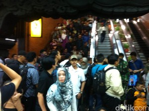 Penumpang Lion Air Emosi, Blokir Eskalator di Terminal 1A Bandara Cengkareng