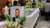 Mike akan dimakamkan pada Selasa (2/8/2016) di TPU Tanah Kusir, Jakarta Selatan. Hanif Hawari/detikHOT.
