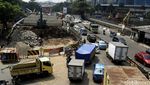 Perbaikan Jembatan Besi Latumenten