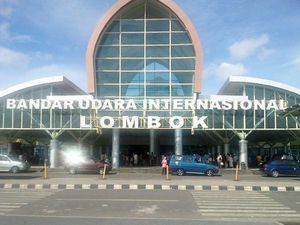 Abu Vulkanik Gunung Agung Menjauh, Bandara Lombok Kembali Dibuka