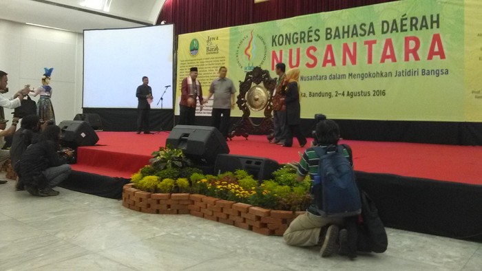 Kongres bahasa daerah nusantara berlangsung di Kota Bandung