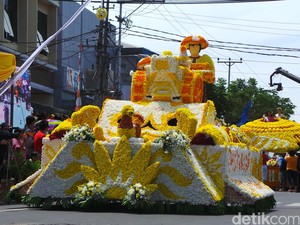 Yuk Traveling ke Tomohon, Lihat Festival Bunga Warna-warni