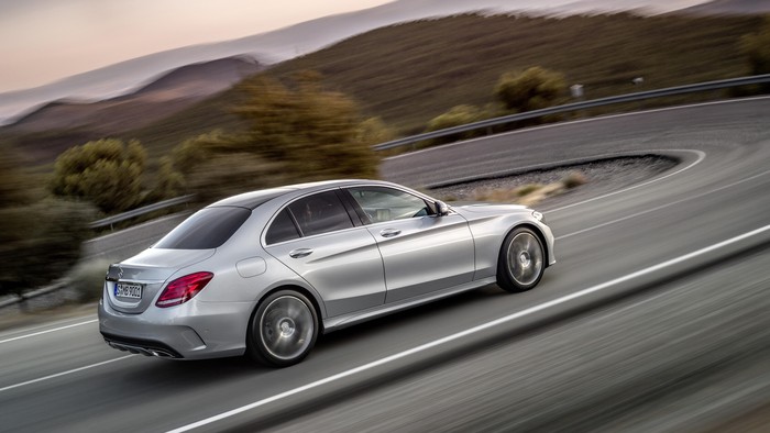 Mercedes-Benz Kembali Tunda Peluncuran New C-Class Diesel di AS