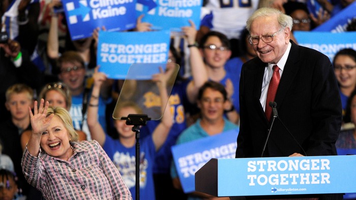 Warren Buffett Akan Sediakan Transportasi untuk Pemilih Saat Pilpres AS