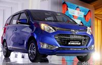 Dihatsu Sigra model lawas. 