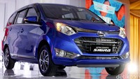 Sedangkan ini adalah kembaran Toyota Calya, Daihatsu Sigra. Foto: Rengga Sancaya