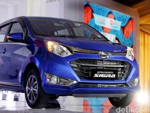 Ekonomi Lagi Sulit Bikin Mobil Murah LCGC Laris Manis