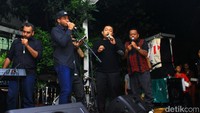 Para musisi membuat acara open mic pada Senin (1/8/2016) malam. Pool/Hanif Hawari/detikFoto.