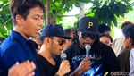 Kesedihan Para Sahabat di Pemakaman Mike Mohede