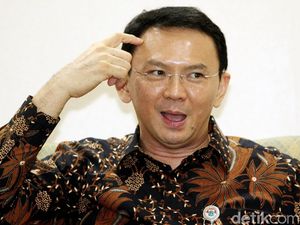 Zigzag Politik ala Ahok