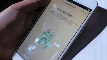 Salah situ fitur fingerprinti di Oppo F1s. Foto: detikINET/Yudhianto