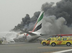 Insiden Crash Landing Emirates EK521 dan 90 Detik yang Menegangkan