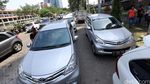 Pengemudi Online Demo di MGK Kemayoran