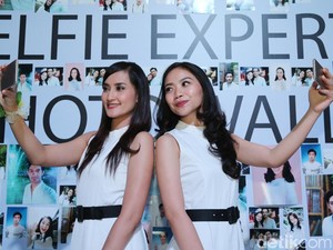 Ponsel Mana Perintis Fitur Percantik Wajah?