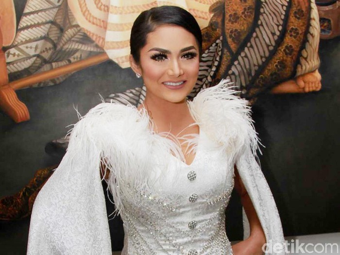 Krisdayanti Tak Pernah Pesimis Berkarier