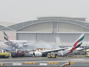 Tuai Pujian, Pilot Emirates yang Crash Landing Punya 7 Ribu Jam Terbang