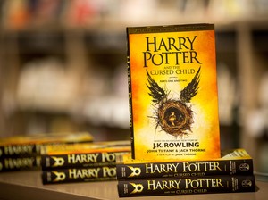 Buku Harry Potter and the Cursed Child Laris di Prancis