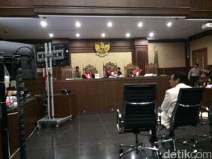 Ahli: Hasil Kasat Mata, Warna Lambung Mirna Berubah Jadi Hitam Akibat Zat Korosif