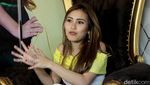 Ikut Karaokean Sama Ayu Ting Ting, Yuk!