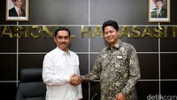 Keduanya membahas upaya-upaya penanggulangan terkait terorisme dan pelanggaran HAM di Indonesia. 