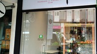 Paket wisata workshop teh ini diadakan oleh sebuah kedai teh bernama Tea House by Yixing Xuan. Letak kedai ini ada di kawasan Jalan Tanjong Pagar No 78, Singapura (Wahyu/detikTravel)