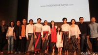 Para pemeran, produser, sutradara, dan kru saat ditemui di Galeri Indonesia Kaya, Jakarta Pusat, Kamis (4/3/2016). Hanif Hawari/detikHOT.