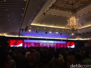 Jokowi Kumpulkan Menteri dan Kepala Daerah Bahas TPID