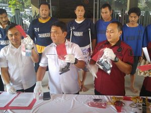 Perampok Bersenpi Incar Truk Muatan Telur untuk Dijual Kendaraan dan Isinya