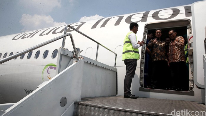 Garuda Indonesia menyiapkan tiga pesawat dari berbagai jenis untuk melayani jamaah haji. Hari ini Dirut Garuda Indonesia M Arif Wibowo meninjau kesiapan pesawat jamaah haji.