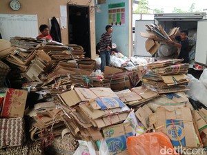 Melihat Program Menabung sejak Dini di Makassar: Bukan Uang tapi Sampah