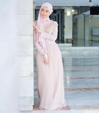 Foto 10 Inspirasi Baju Bridesmaid Yang Kekinian Untuk Hijabers