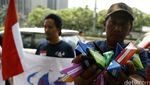 Nelayan Demo di Kantor Luhut