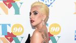 Lady Gaga Tampil Elegan