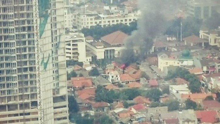 4 Rumah di Tebet Terbakar, 15 Unit Damkar Diterjunkan