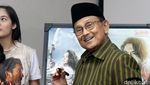 Surprise Bintang 3 Srikandi Rayakan Ulang Tahun B.J Habibie