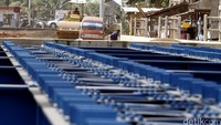 Panjang track tersebut yakni 30 km. Dari 30 km ini dibagi menjadi 3 paket pekerjaan, yakni paket B1 dari Bekasi-Cikarang dengan biaya Rp 2,6-3 triliun. Paket kedua yakni paket A dari Manggarai sampai Jatinegara dengan biaya Rp 2,5 triliun. Paket ketiga yakni B21 dari Jatinegara-Bekasi dengan nilai Rp 1 triliun.