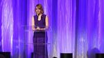 Emma Stone Curi Perhatian di Red Carpet
