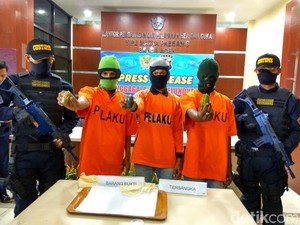 3 Pemasok Sabu dari Malaysia Ditangkap, Modusnya Dimasukkan ke Anus