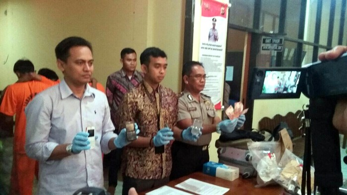 Uang, Motif 2 Tersangka Bunuh Pengusaha Tekstil di Vila Mewah Sukabumi
