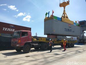 Pangkas Dwell Time, Luhut Ingin Ada Dry Port di Tangerang