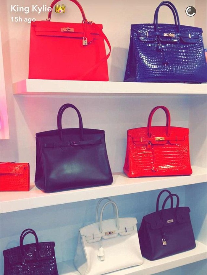 Punya Banyak Tas  Birkin Kamar Kris Jenner Seperti Butik  