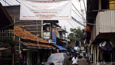 Warga Bukit Duri Tolak Penggusuran