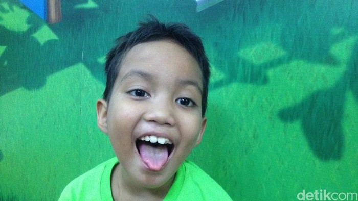 Cerita Faiz, Tetap Semangat dan Ceria Meski Idap Leukemia