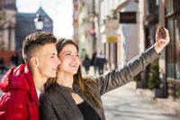 Fokus - Fenomena ABG Pamer Foto Mesra