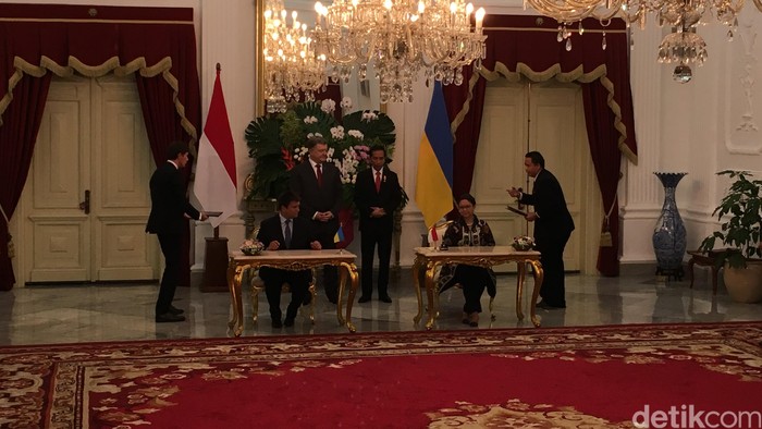 Bertemu Presiden Ukraina, Jokowi Bicara Soal Perdagangan hingga Pertanian