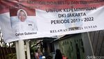 Spanduk Dukungan untuk Risma Maju Pilkada DKI